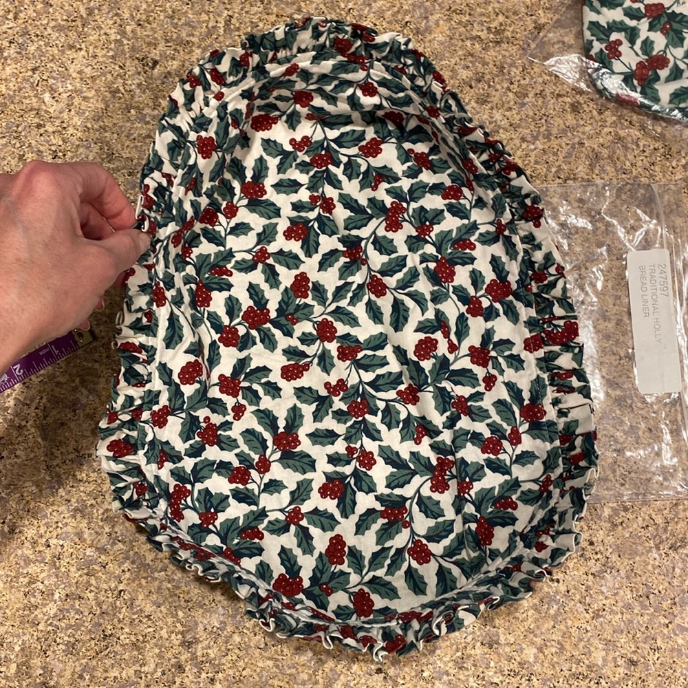 5 Longaberger Traditional Holly Fabric Basket Liners Possibly For Thyme, Bread - Picture 4 of 17
